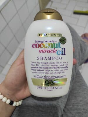 Coconut miracle shampoo