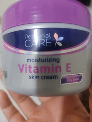 moisturizing vitamina E skin cream