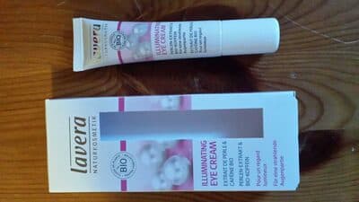 Illuminating eye cream