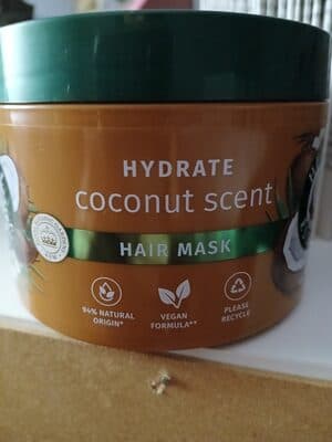 Coconut hair mask