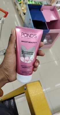 pond's Bright beauty face wash