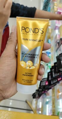 pond's sun miracle face wash