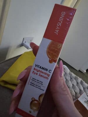 Jaysuing Vitamin C Brightening eye serum