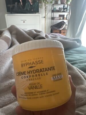 Moisturizing Body Cream With Vanilla Extract